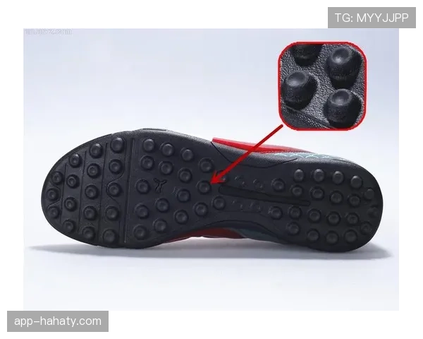 足球比赛对球鞋的规定：哪些鞋钉类型被允许？