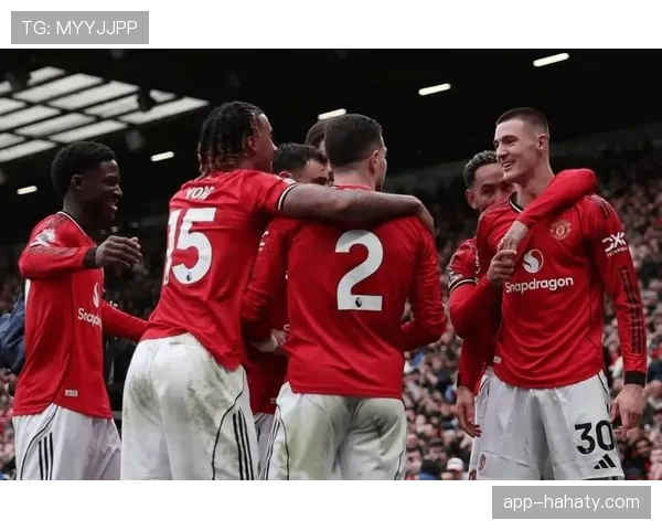 曼联转会策略成效争议：分析近年引援对球队战绩的影响